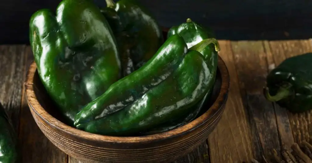 can you freeze poblano peppers whole