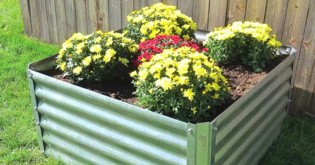 is corrugated metal safe for garden beds