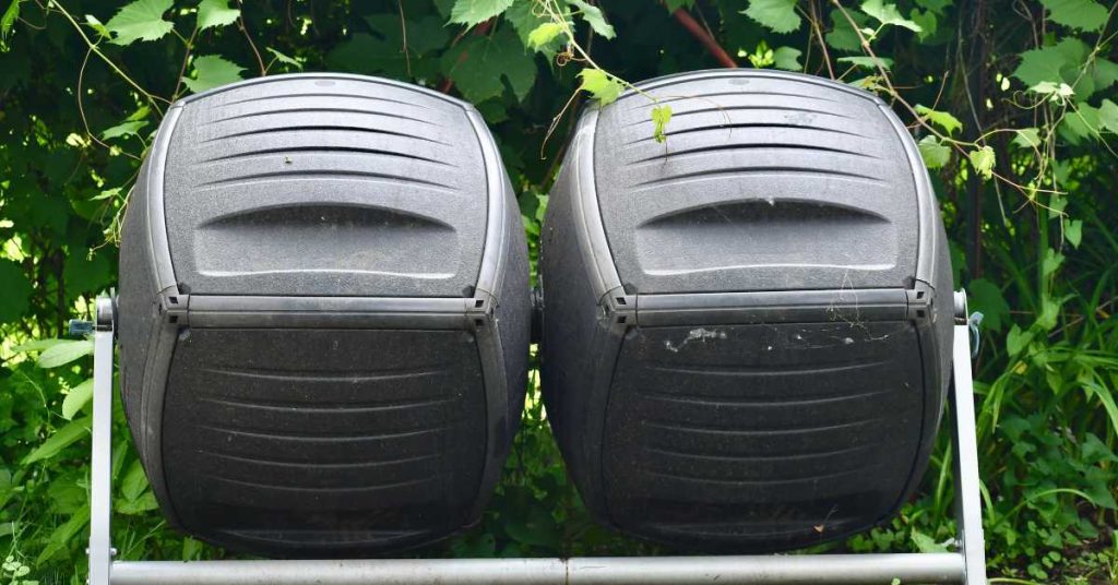 compost pile vs tumbler
